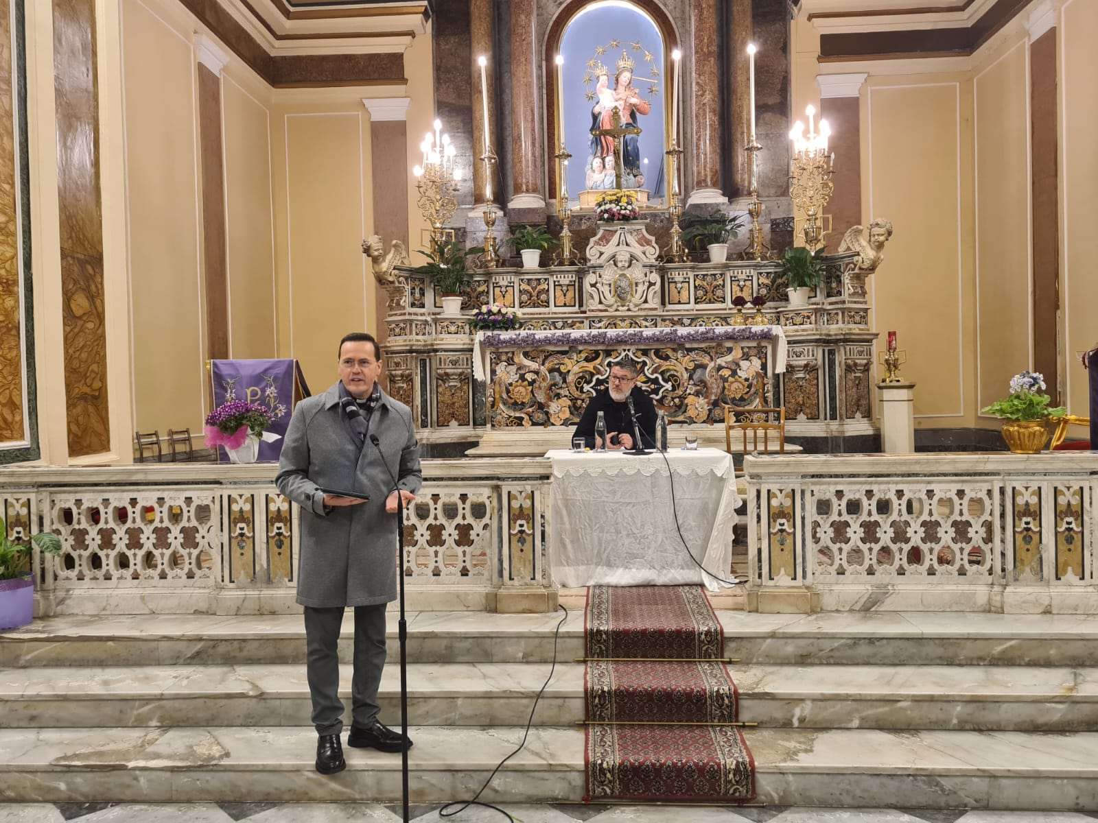 Don Tony Drazza a Mugnano del Cardinale: «Bisogna essere testimoni del Vangelo fuori e dentro le parrocchie» 