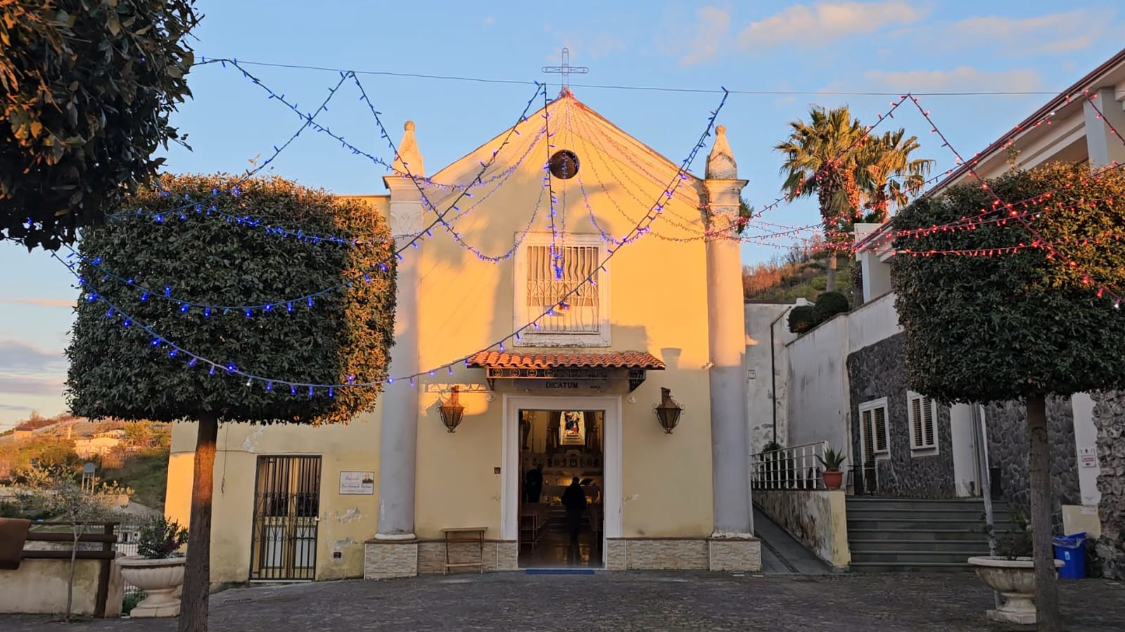 Adorazione sotto le stelle al Santuario di  Santa Maria a Castello 