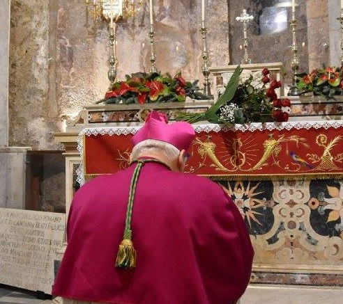 Preghiamo insieme per il Paese, le nostre famiglie, i nostri cari, i nostri sacerdoti